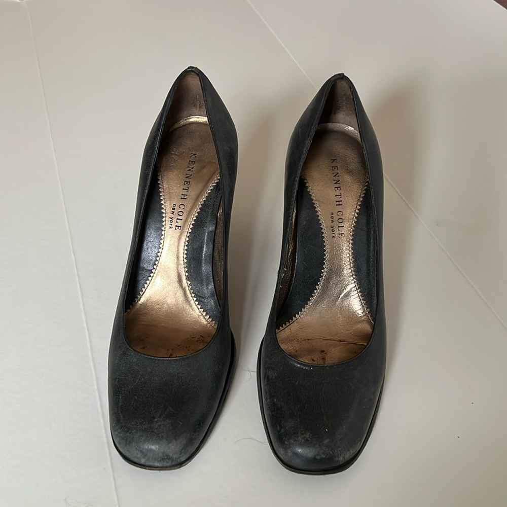 Vintage Kenneth Cole Pumps